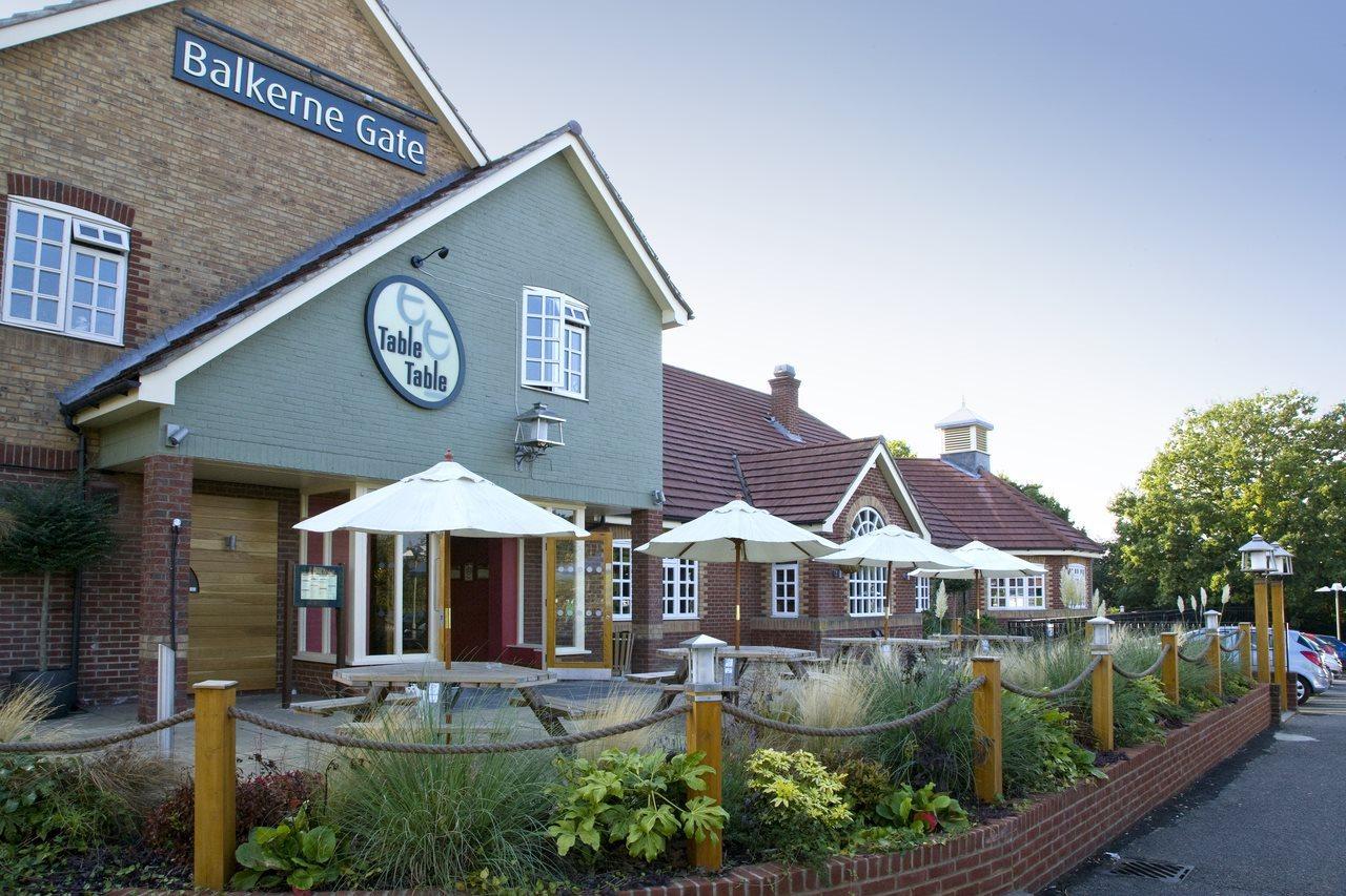 Premier Inn Colchester Exteriör bild